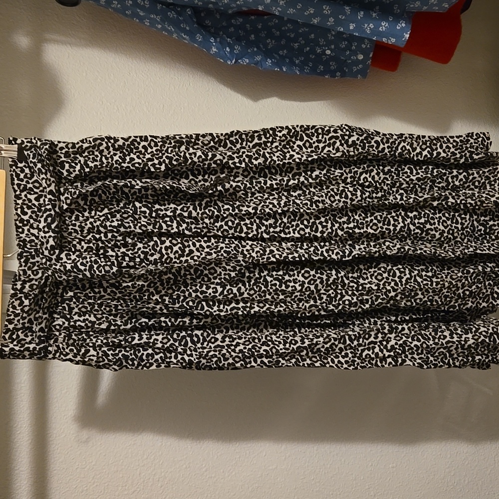 Sezane Elie Leopard Print Midi-Length Skirt - Picture 7 of 9